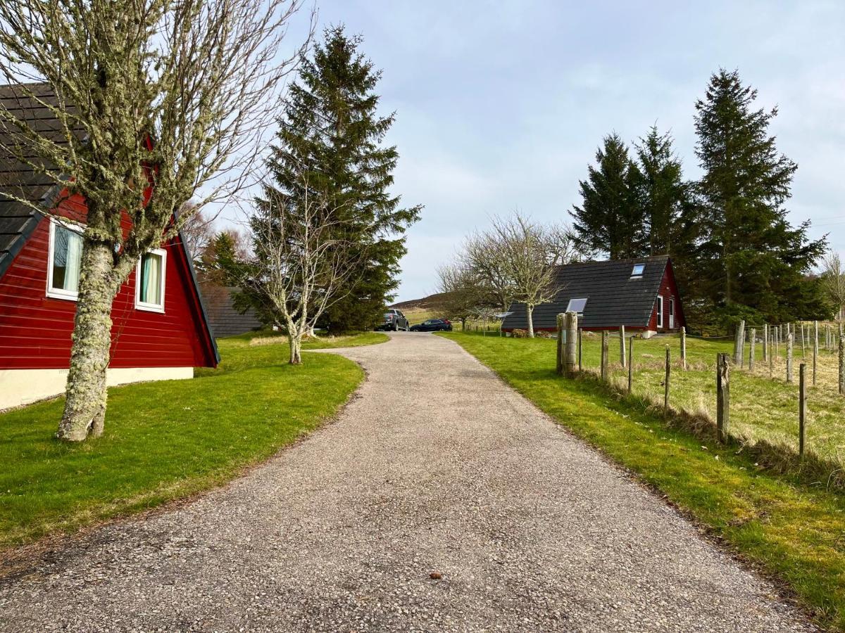 Highland Glen Lodges Rogart Екстериор снимка