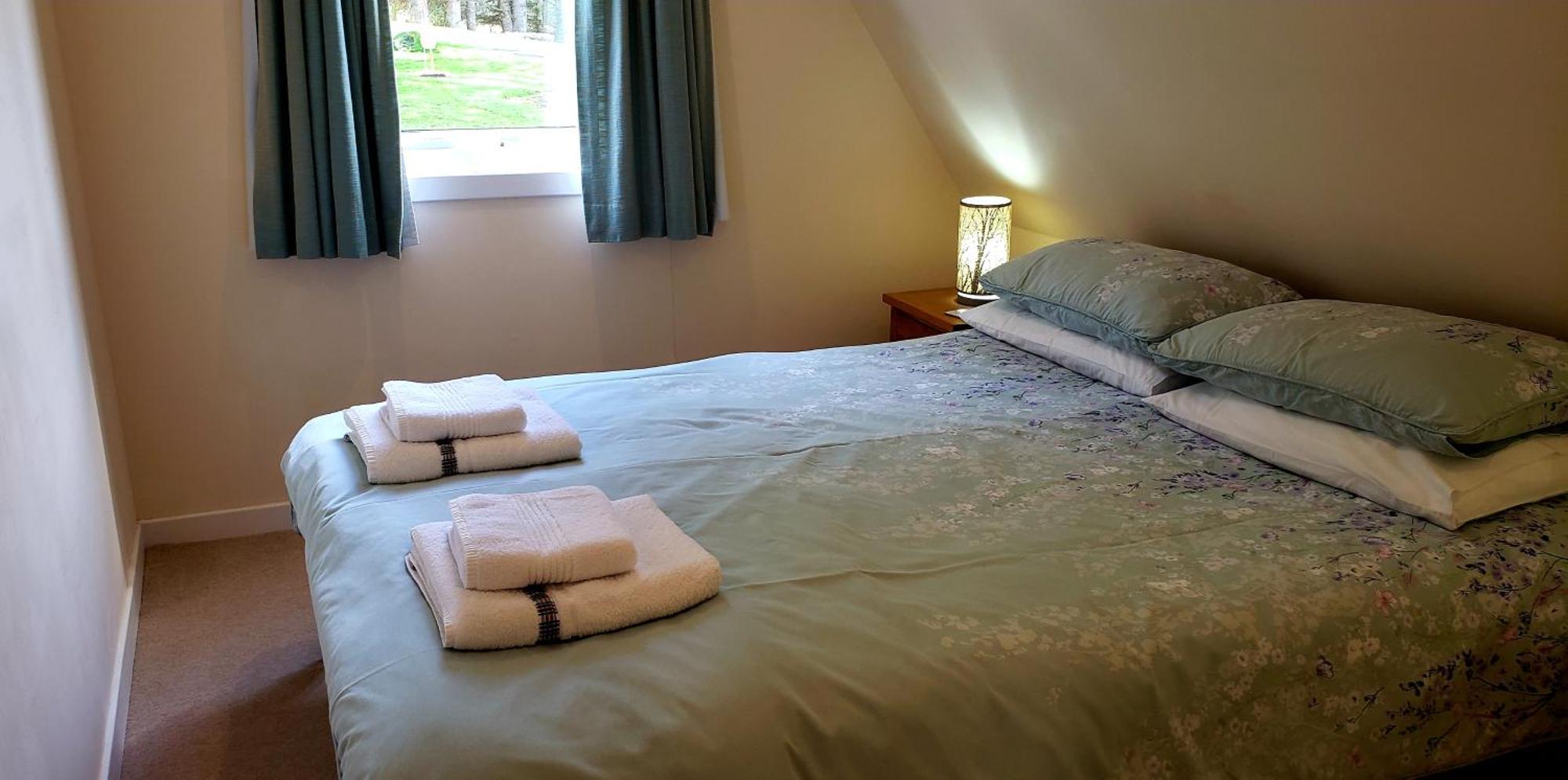 Highland Glen Lodges Rogart Стая снимка